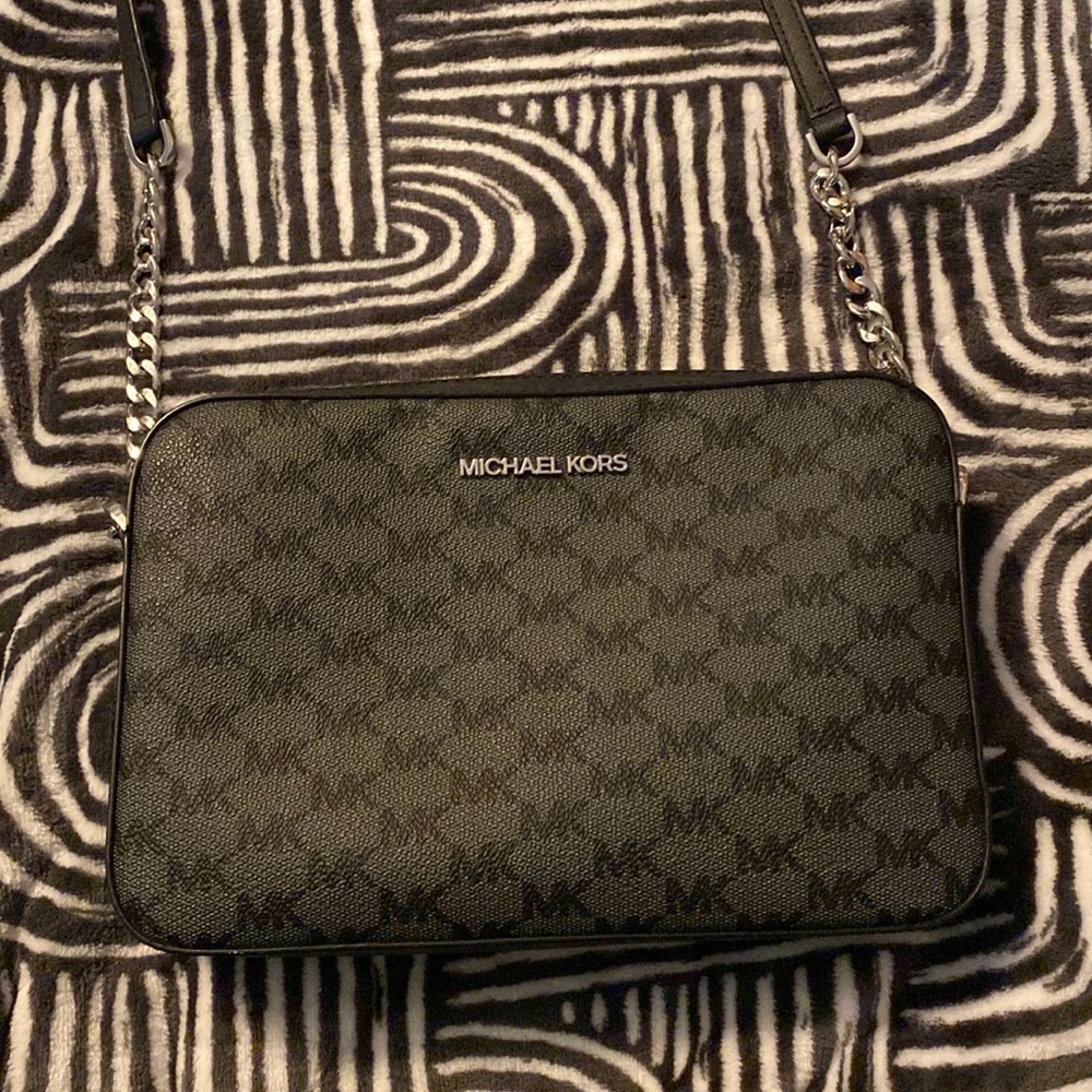 michael kors jet set crossbody